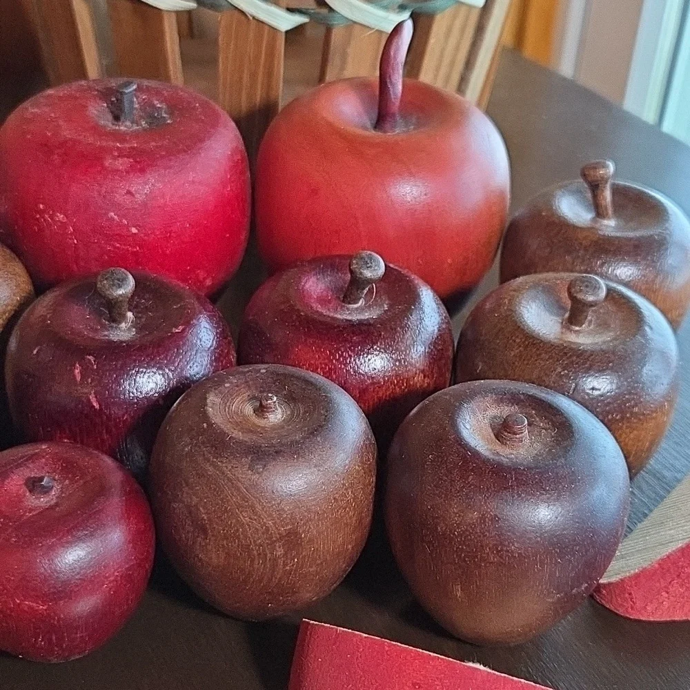 Wood Apples In Picket Fence Design Basket